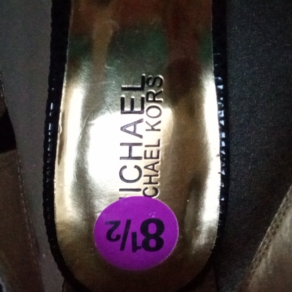 New! MICHAEL KORS " Viola Mid " Black Snake Embossed Leather Heel Sandals. 8.5M - Picture 10 of 10